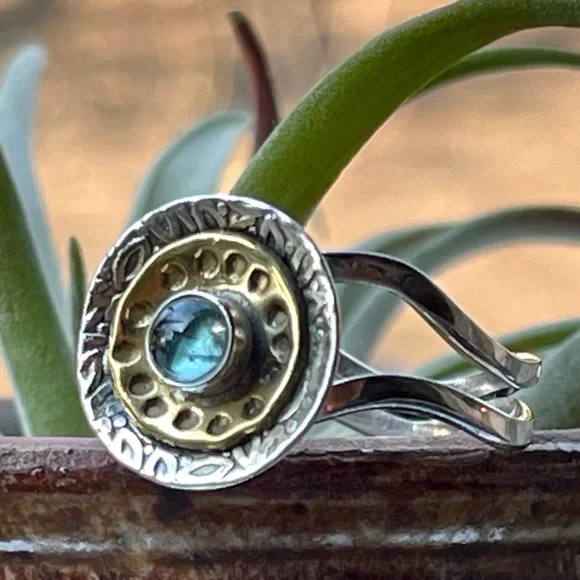 Two Tone Green Tourmaline Cabochon Sterling Silver Ring | sz 9 - Picture 5 of 11